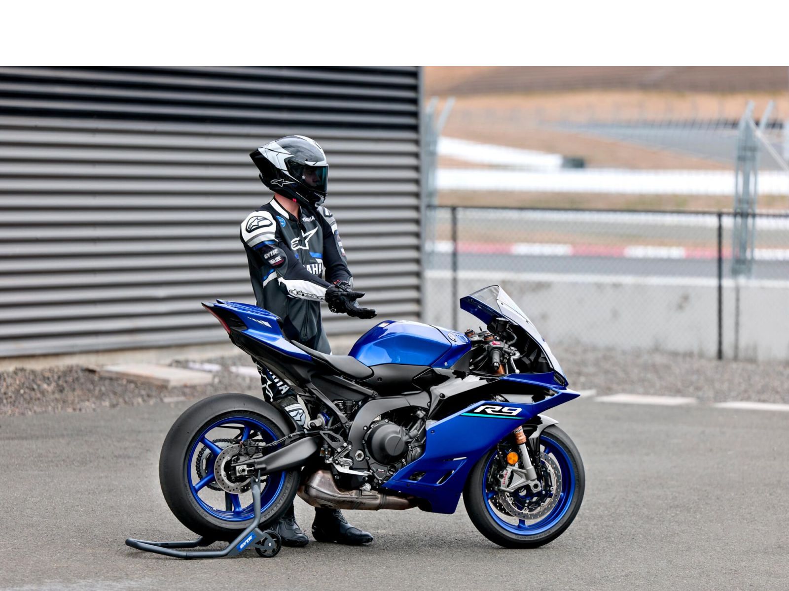 Мотоцикл YAMAHA R9 (Icon Blue) 2026
